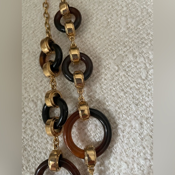 Kate Spade tortoiseshell necklace, with gold accents. - Picture 3 of 4
